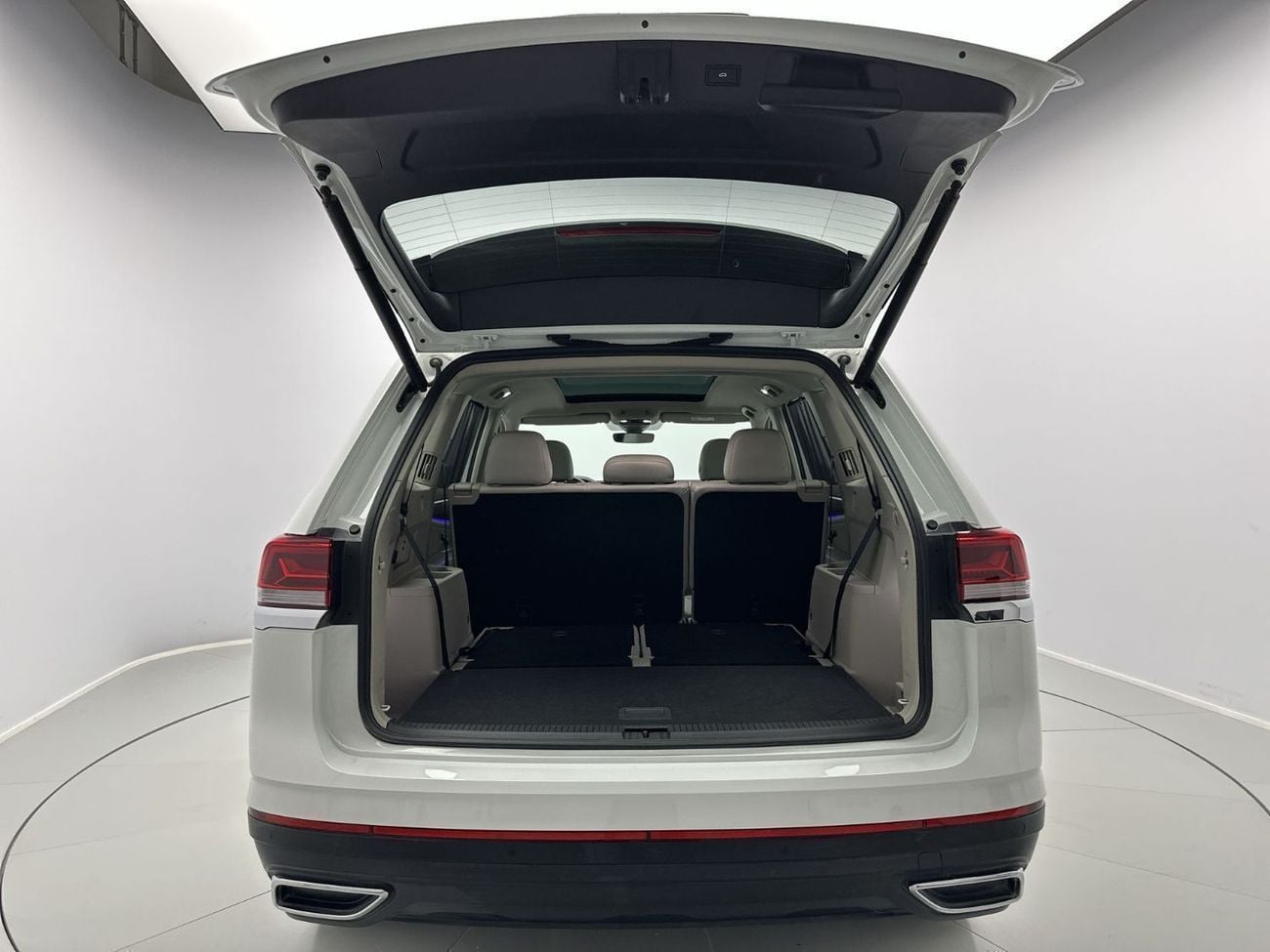 Volkswagen Teramont COMFORTLINE with Sunroof - Leather Seats 2L | VW Certified | Well Maintained