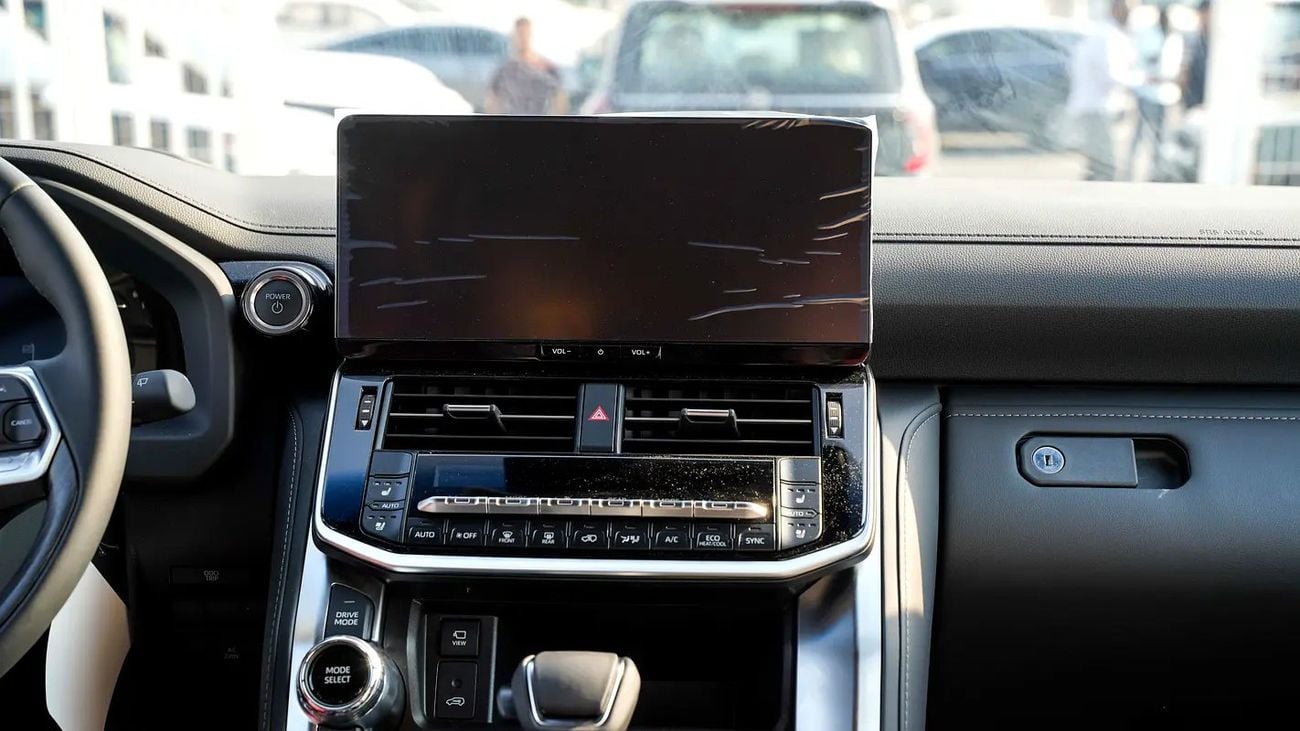 Toyota Land Cruiser VXR / VXR 3.5L HYBRID GCC Specs