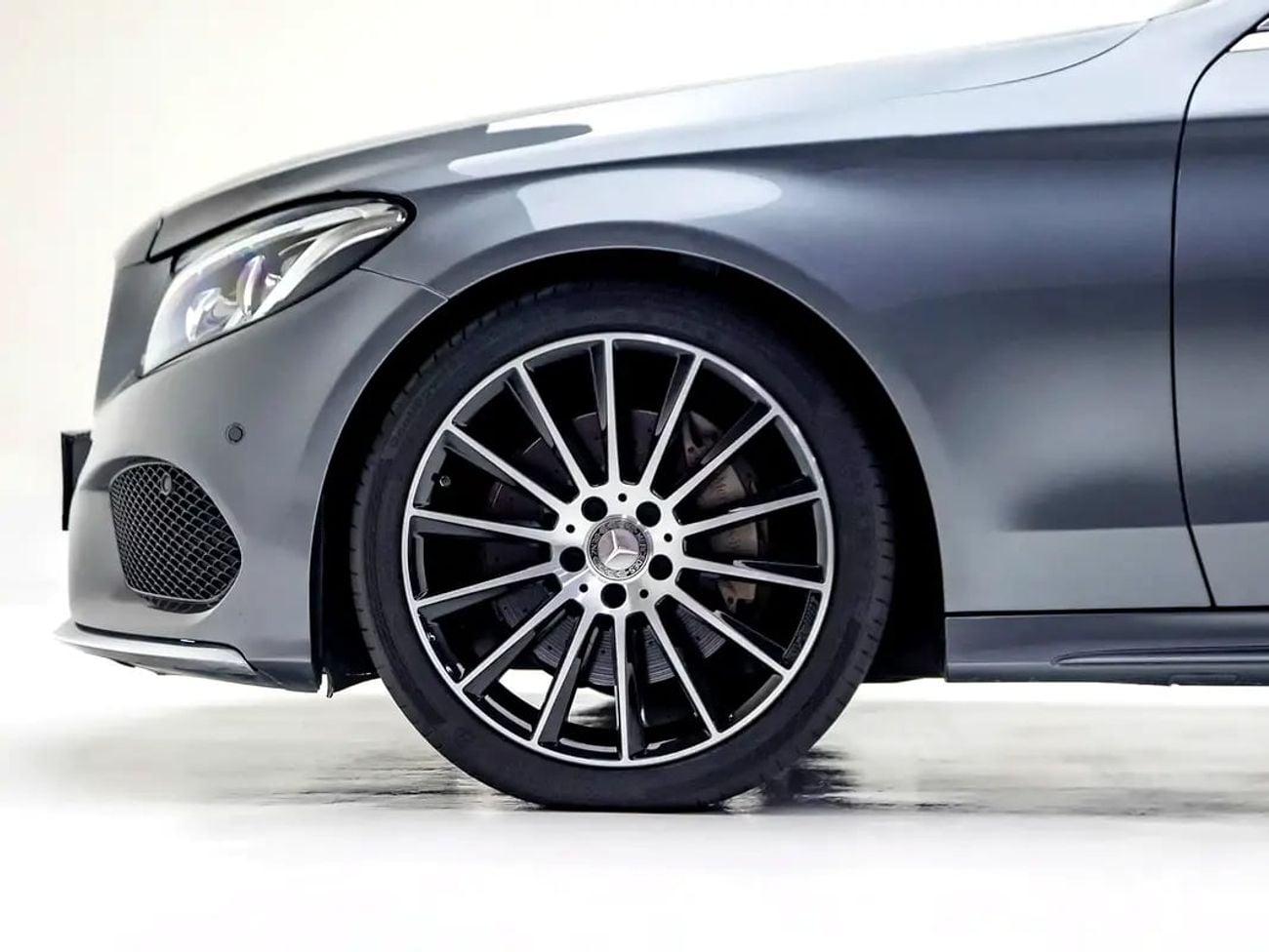 Mercedes Benz C 200 Coupe C200 Coupe | GCC Specification | Grey Exterior | Luxury Coupe