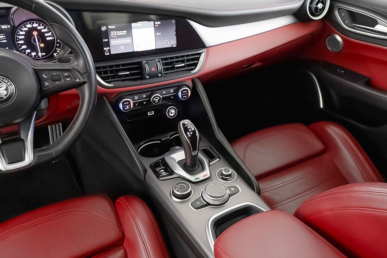 Alfa Romeo Giulia VELOCE