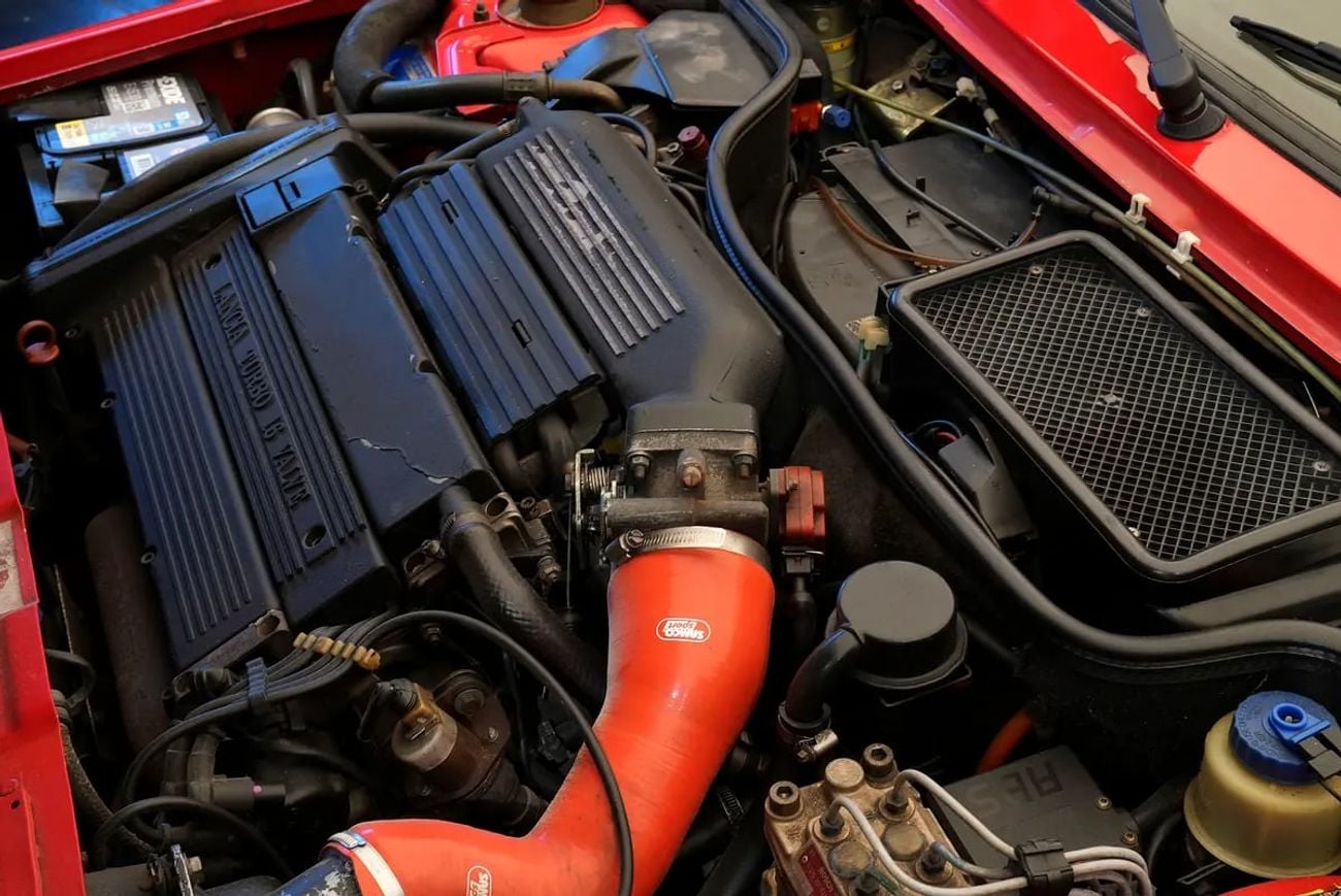 Lancia Delta HF INTEGRALE 16V