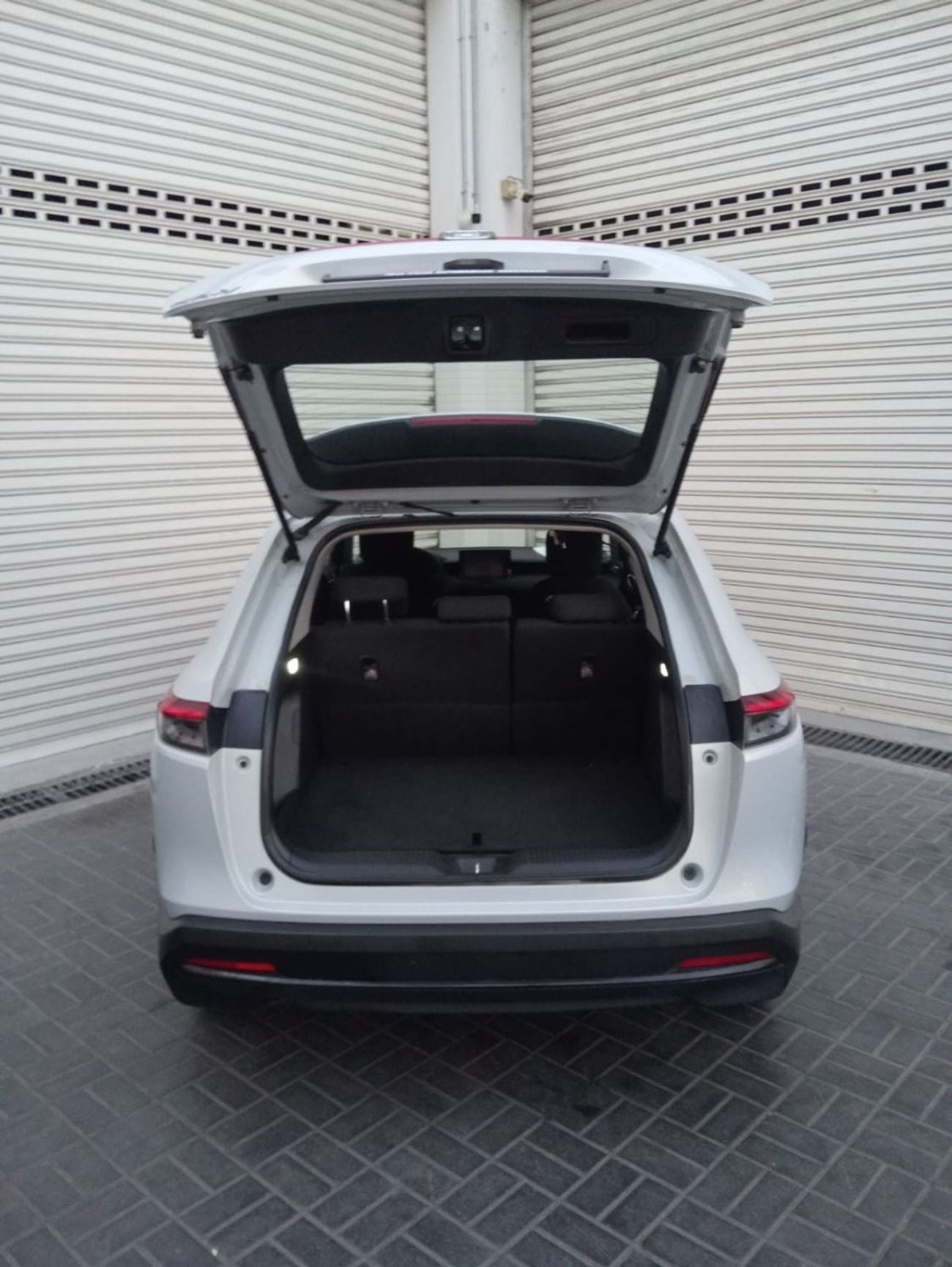 هوندا HRV DX هوندا HRV 2023 LX، سجلات صيانة كاملة، بدون رسوم خفية، ملكية نظيفة، إمكانية ترتيب دفعة أولى 0%