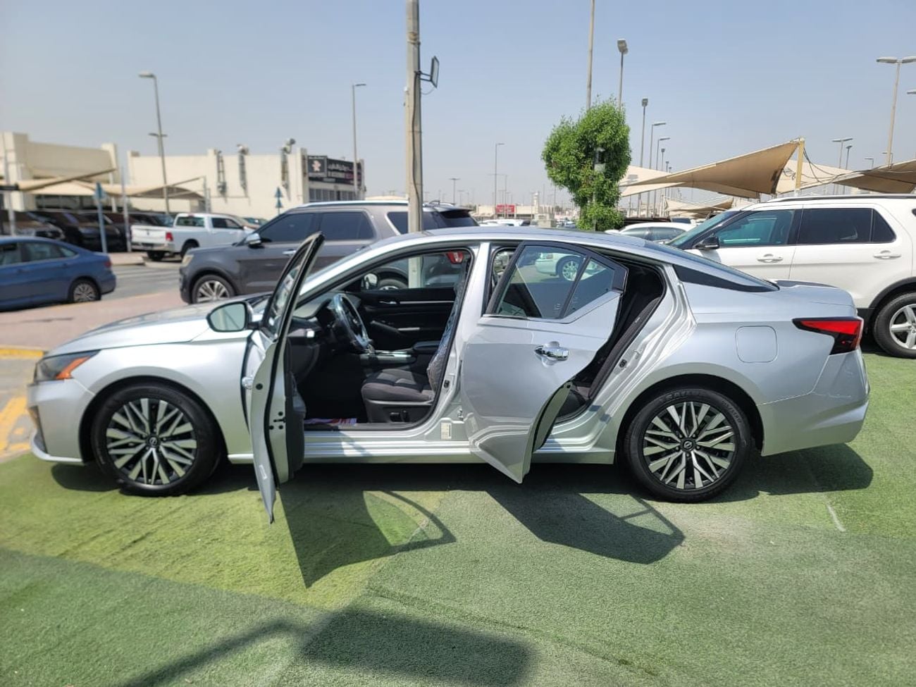 نيسان ألتيما SV
