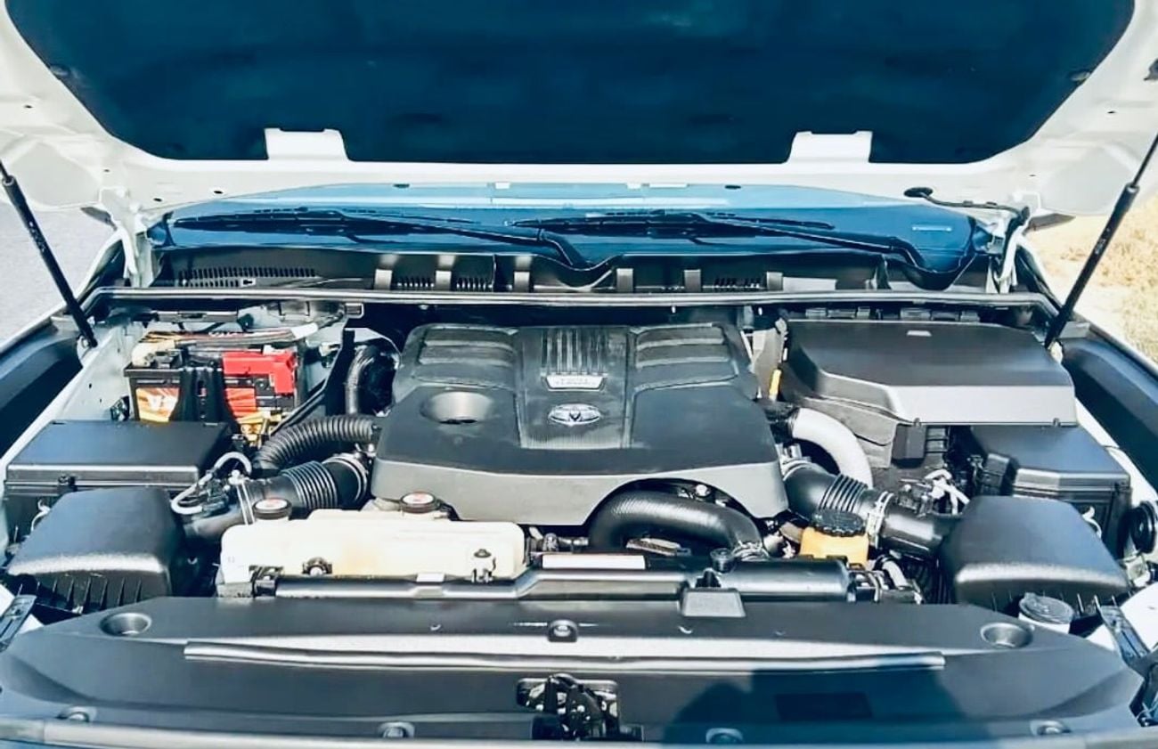 Toyota Land Cruiser VXR