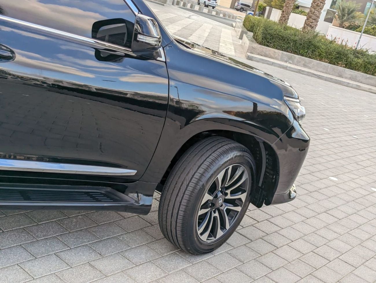 تويوتا برادو TX-L تويوتا برادو TXL موديل 2019، بمواصفات خليجية، محرك V4 سعة 2.7 لتر، بحالة ممتازة من الداخل والخارج.