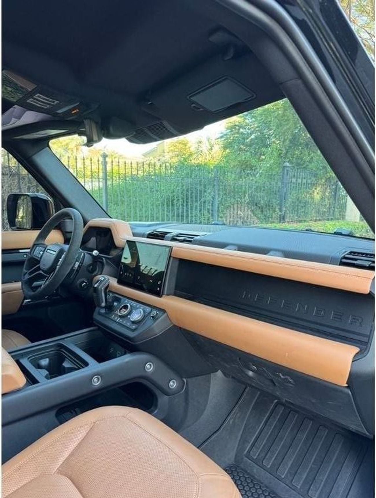 Land Rover Defender P525 110
