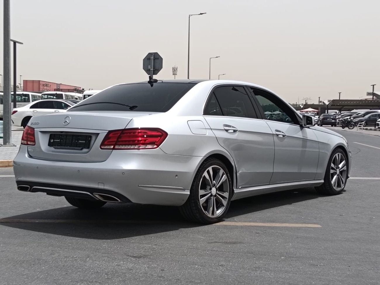 مرسيدس بنز E300 AVANTGARDE SPORT