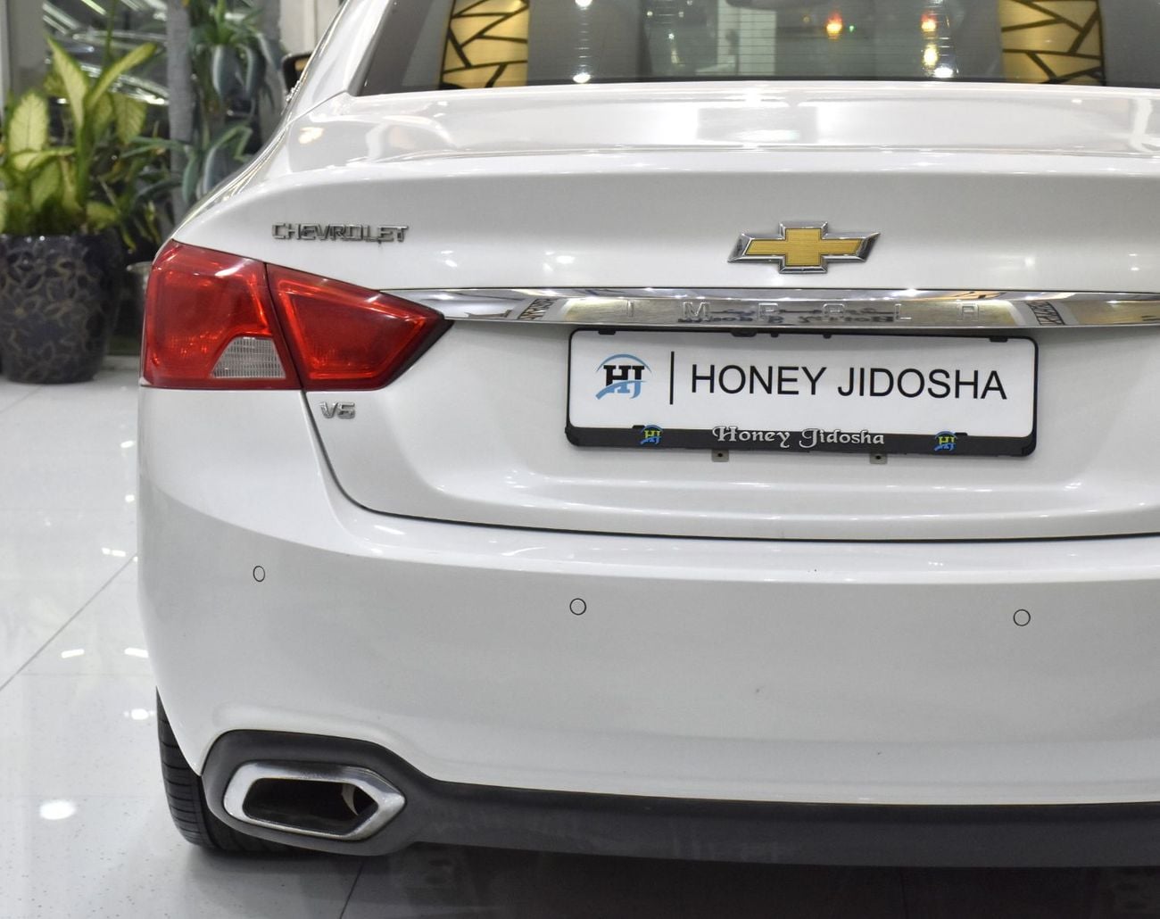 Chevrolet Impala LTZ EXCELLENT DEAL for our Chevrolet Impala LTZ ( 2016 Model ) in White Color GCC Specs