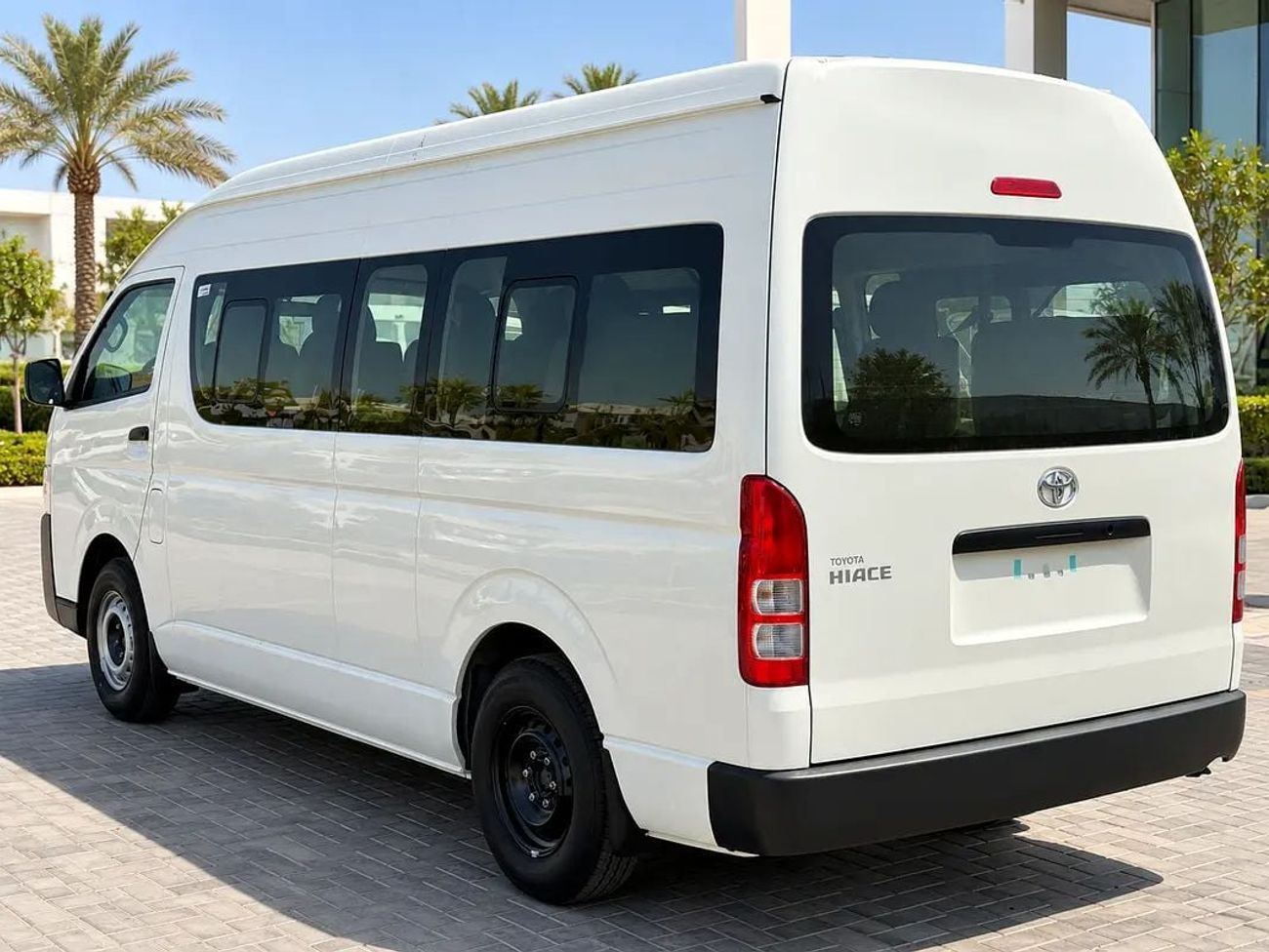 Toyota Hiace DX 2026 Toyota Hiace Commuter High-Roof | 15-Seater | 2.5L Diesel M/T | Export Ready from Africa