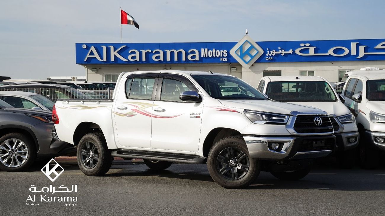 تويوتا هيلوكس GLX 2.4L | Automatic Transmission - Bed Liner - 4x4 - Rear Camera | GCC