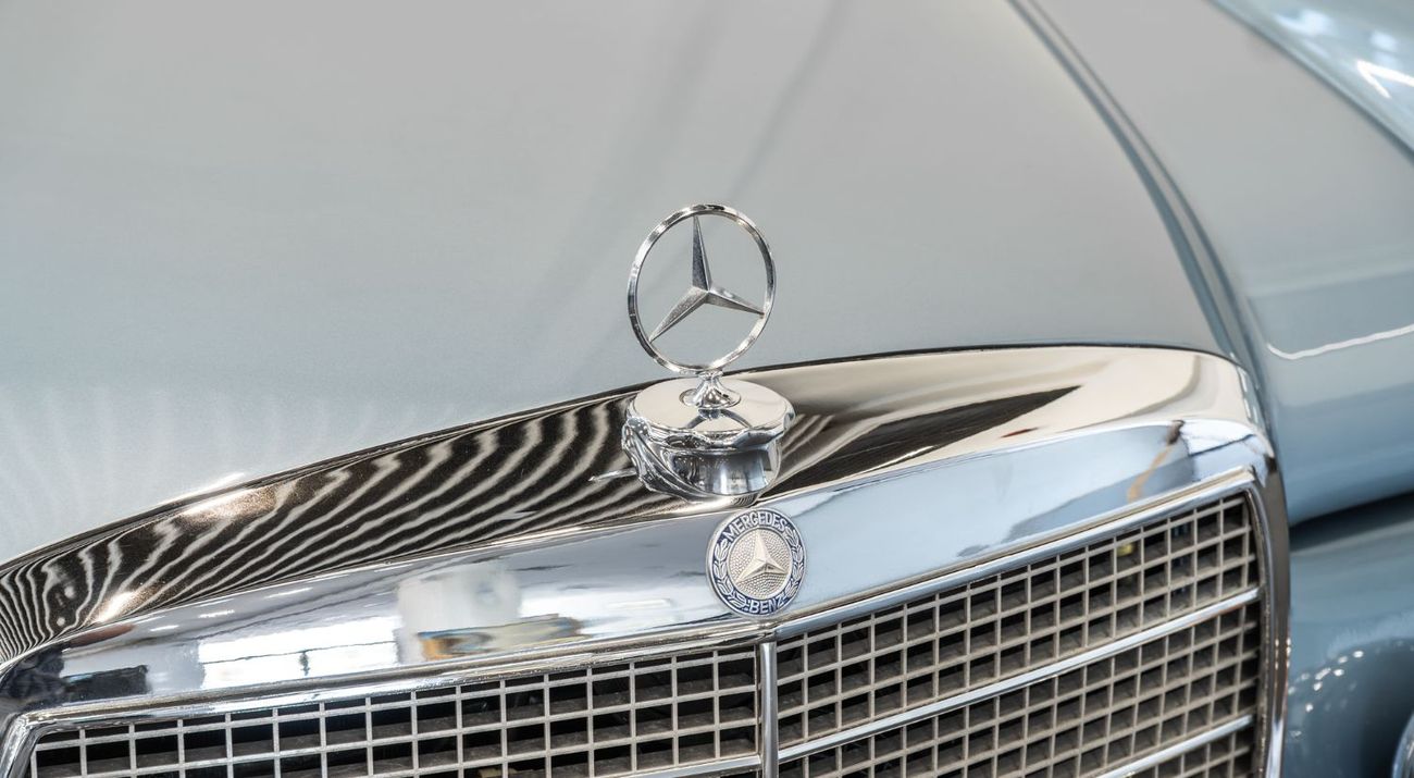 Mercedes Benz 280SE