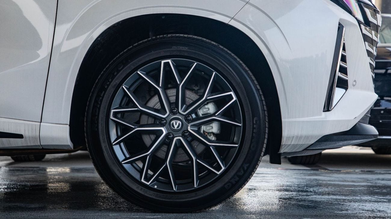 Changan UNI-Z STANDARD | 2025 | For Local Registration +10%