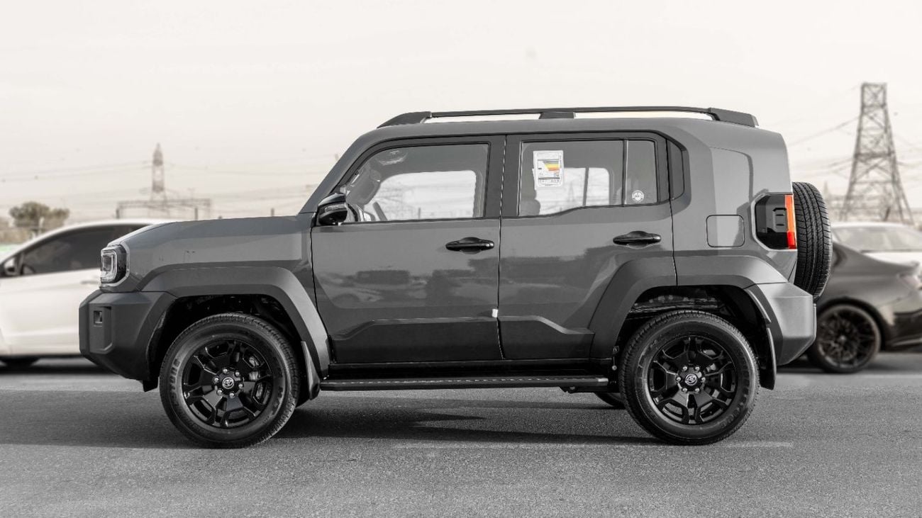 Toyota Land Cruiser Fj GXR 2027 Toyota Land Cruiser FJ 2.7L AT Petrol (Gray-Black)