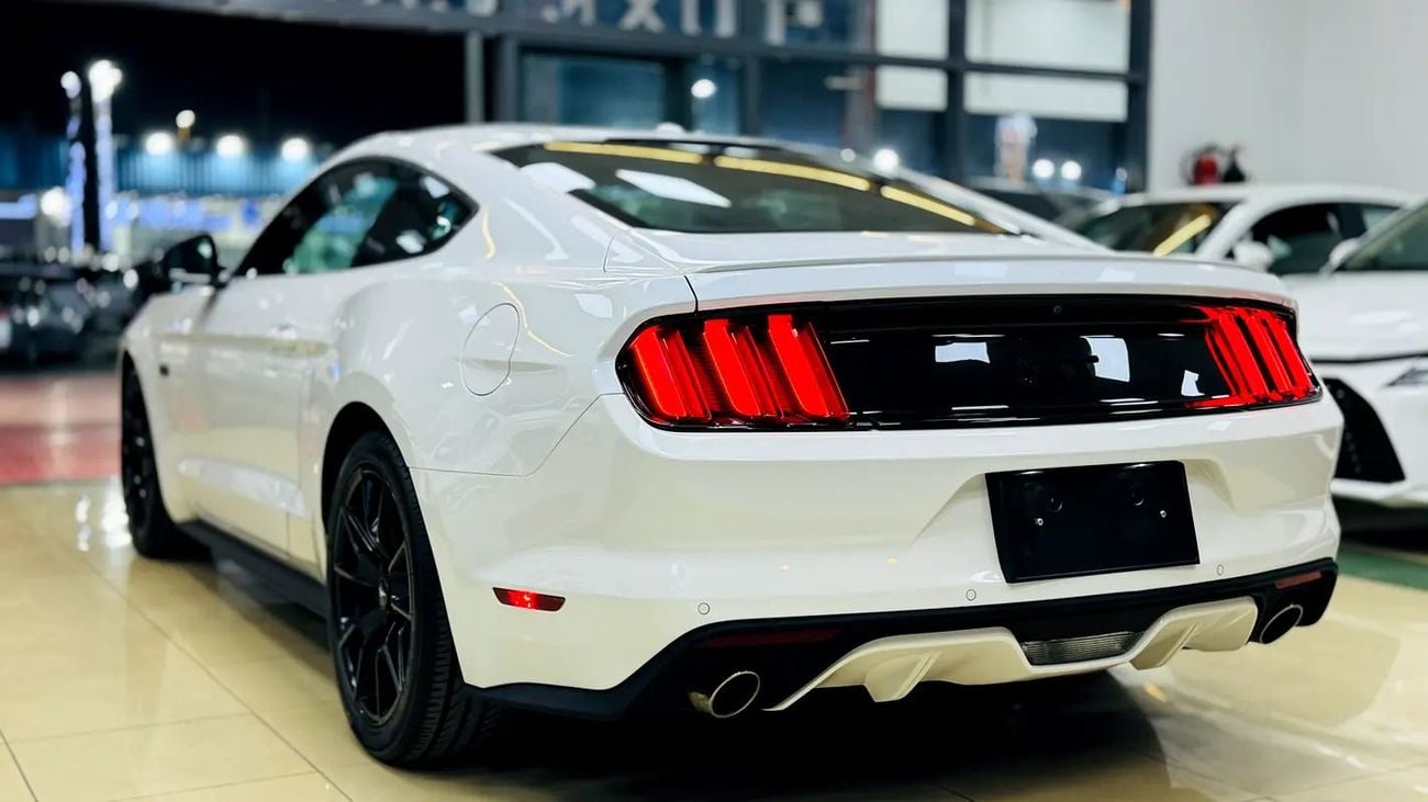 فورد موستانج GT GCC Specs Manual Transmission