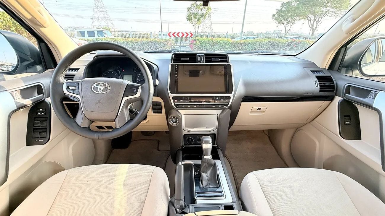 Toyota Prado EXR Toyata EXR Gcc specs -Low killmiter excellent condition