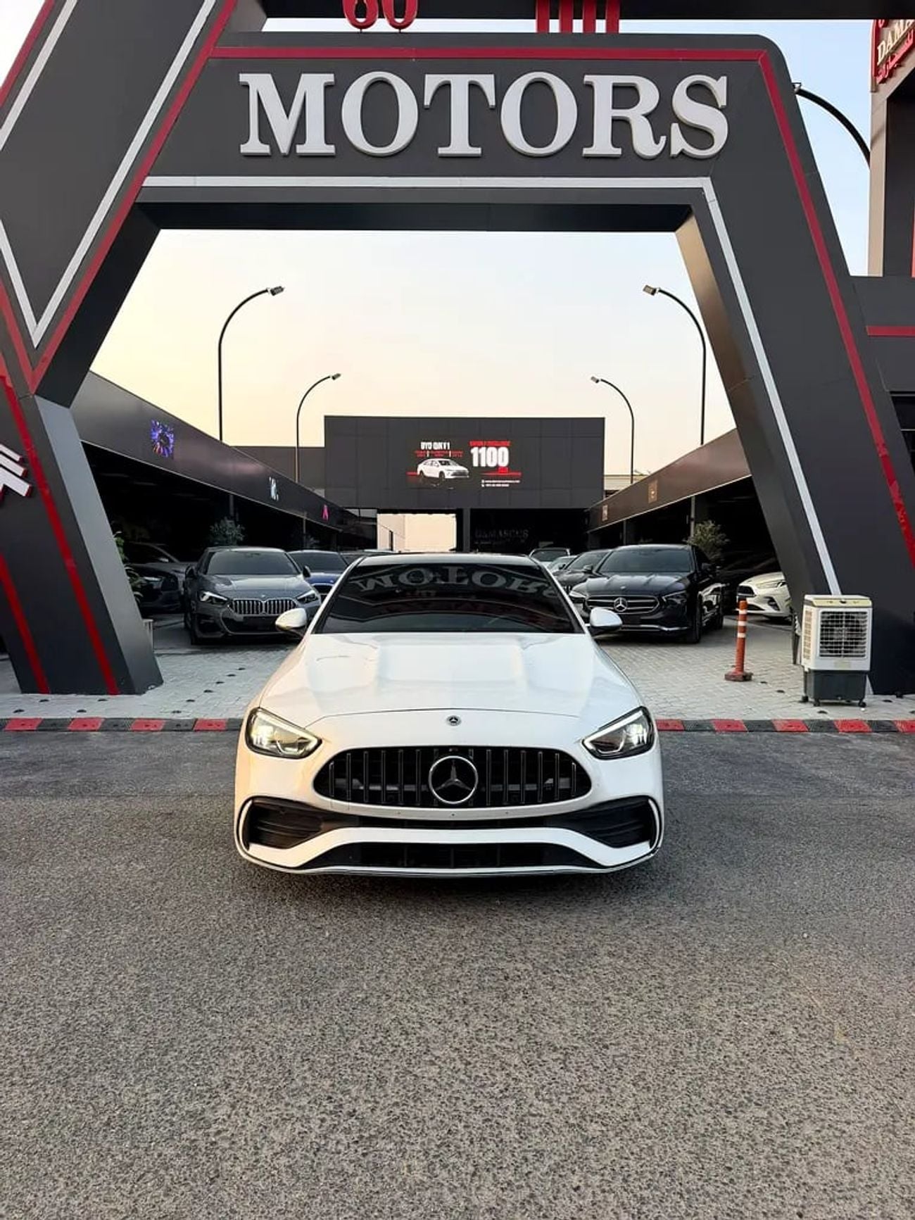 مرسيدس بنز C 200 C200 - Korean Specs - In Excellent Condition
