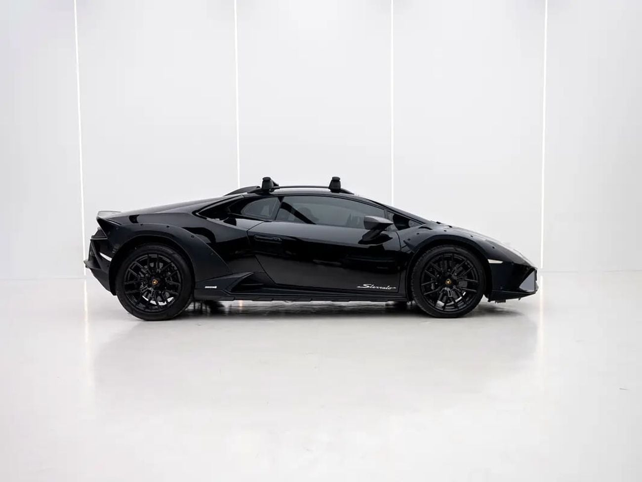 Lamborghini Huracan TECNICA Sterrato | Japanese Specs | NOVITEC exhaust.