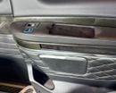 مرسيدس بنز V 250 AVANTGARDE/E مرسيدس بنز V250 موديل 2023 بتصميم V-Line، مع ضمان، تصميم V-Line فريد من نوعه مصنوع يدويًا، كاملة الم