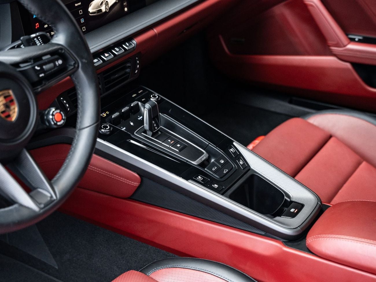 Porsche 911 CARRERA
