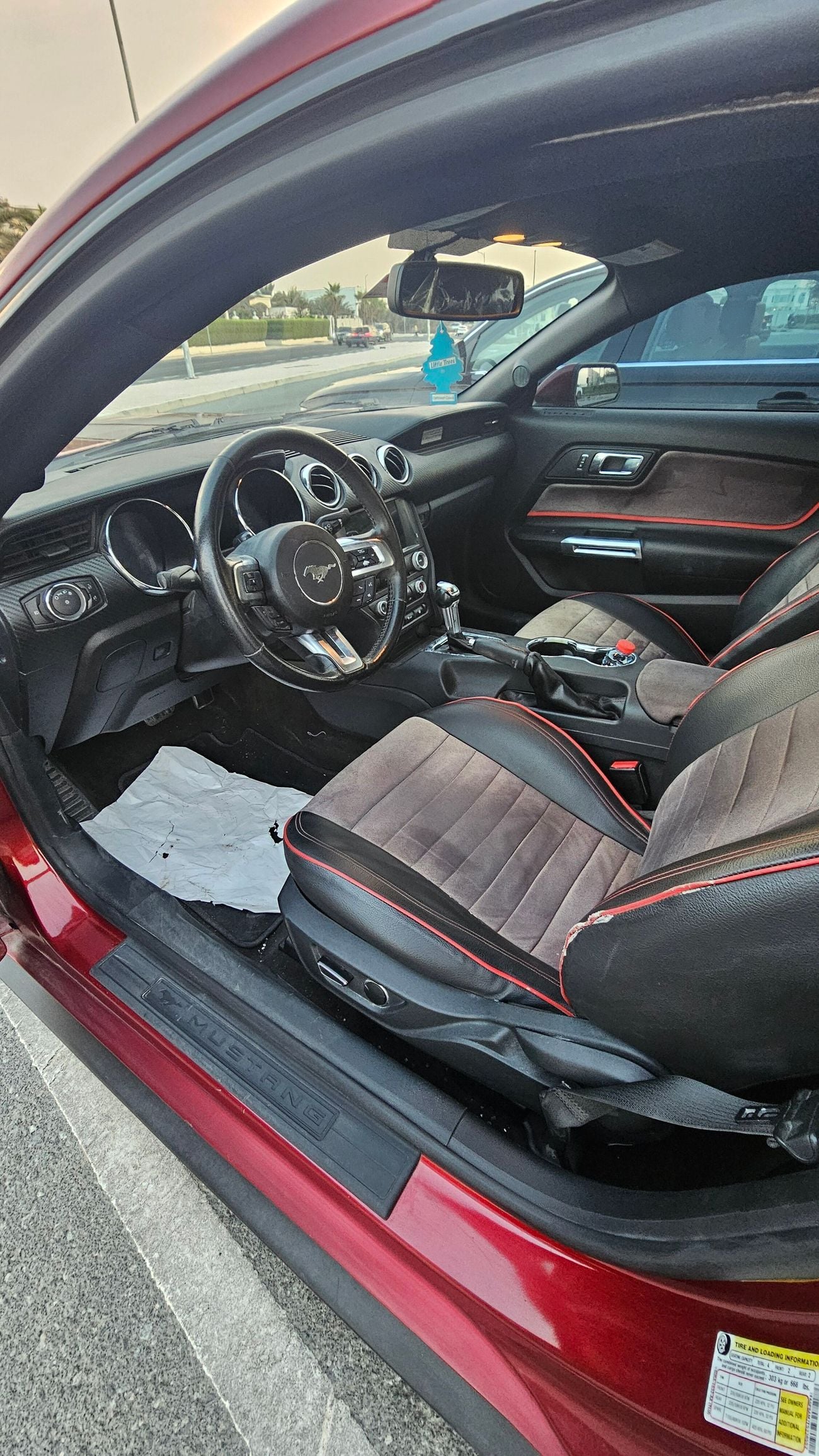 Ford Mustang STANDARD
