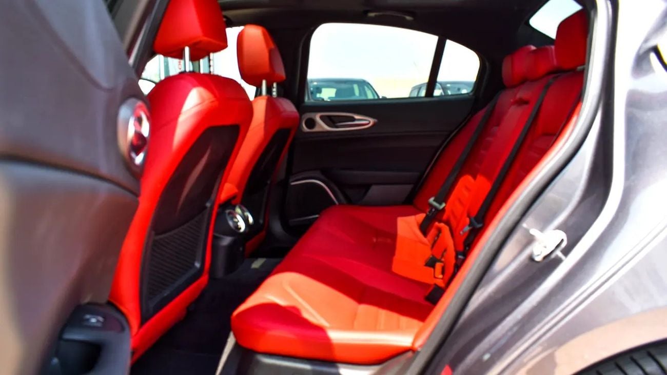 Alfa Romeo Giulia VELOCE 0% DP | 1,825/Month | | Veloce | | Gargash Warranty and Service