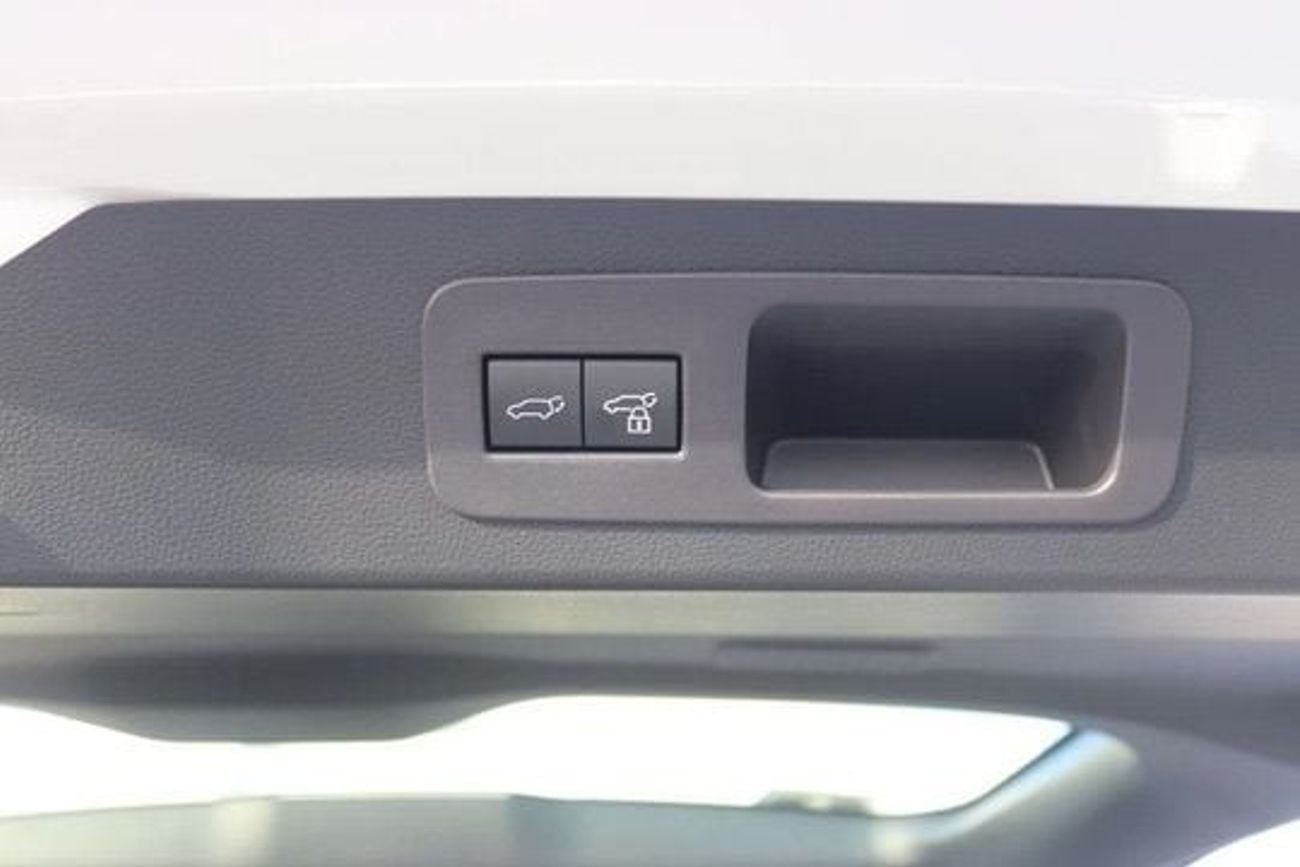 Toyota Land Cruiser VXR 3.5L HEV