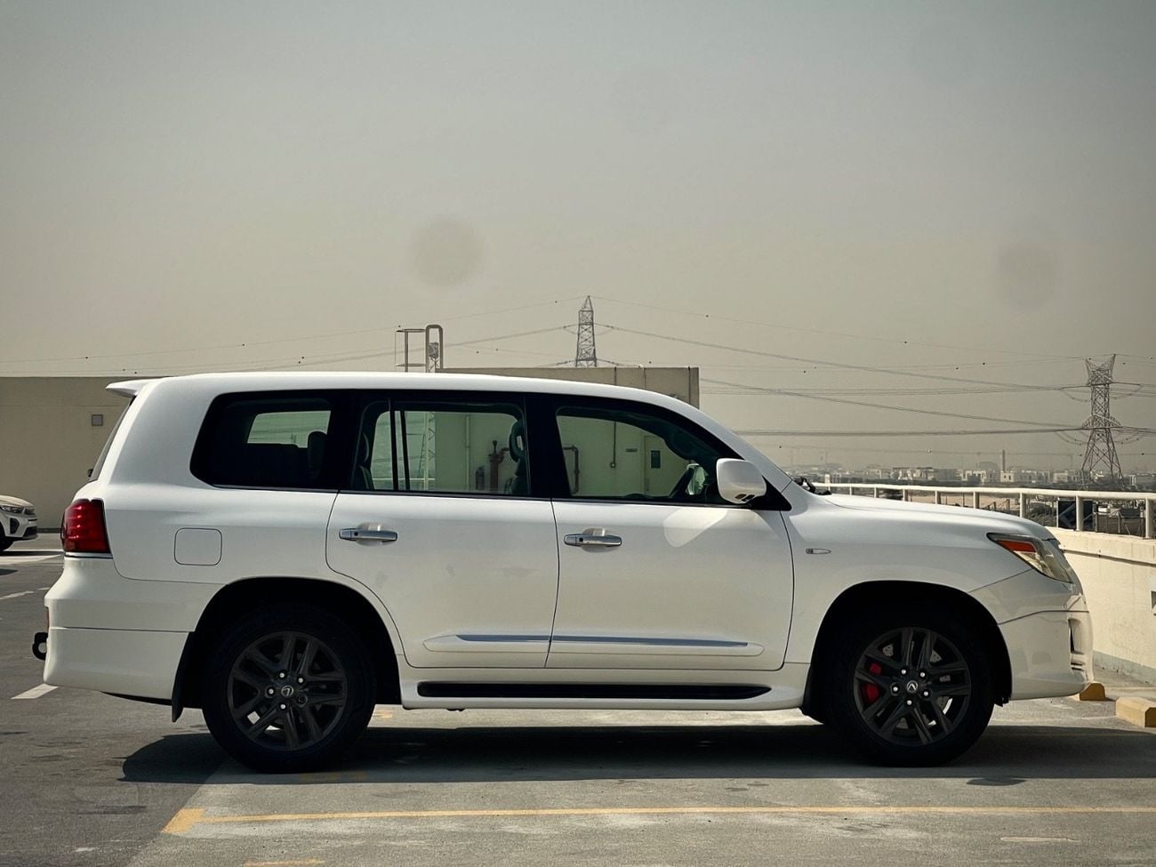 Lexus LX570 TOP | Full option | Al Futtaim