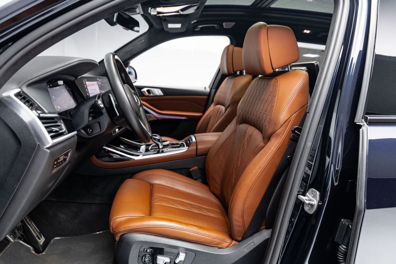 BMW X7 M50i BUY NOW, PAY 2027 | THE BLACKLINE STANDARD | 12 Months Warranty, GCC