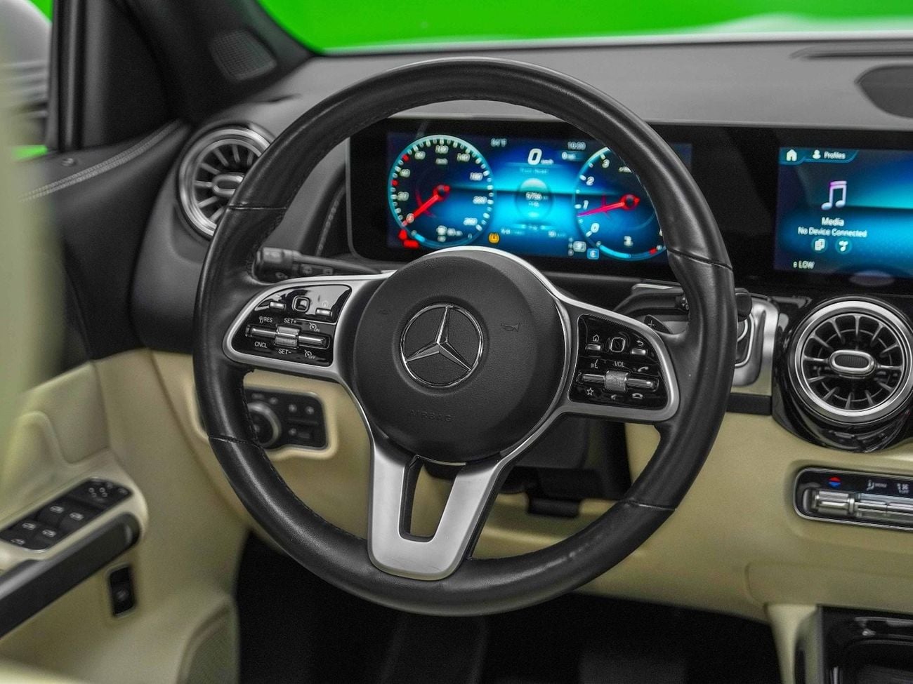 مرسيدس بنز GLB 250 Std