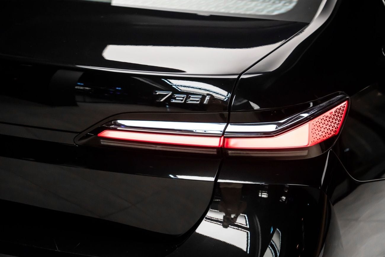 BMW 735i M SPORT 2024 | GCC Specs | Agency Warranty & Service