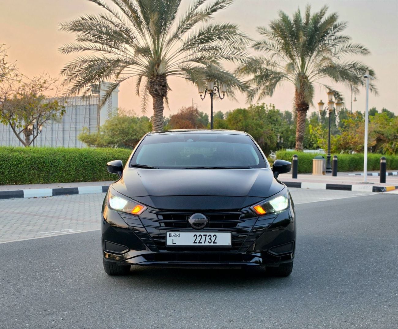 Nissan Versa STANDARD