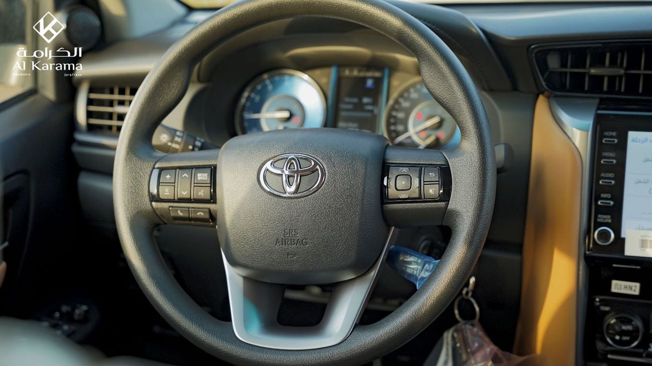 Toyota Fortuner SR5 2.7L Petrol Engine - 17'' Alloy Wheels - Cruise Control - Rear Camera - Apply Car Play - GCC Specs -