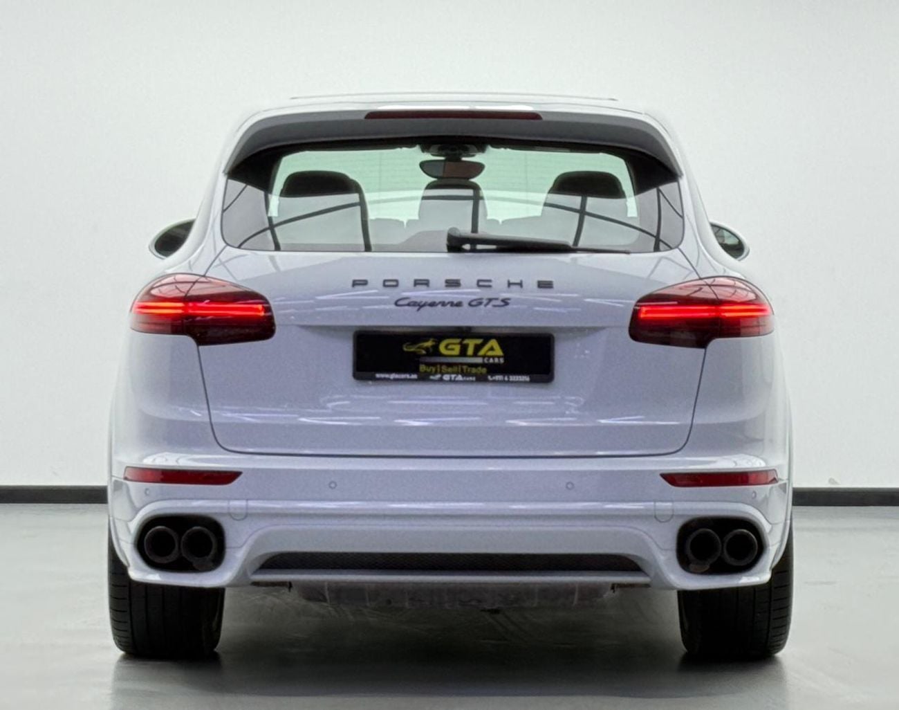 Porsche Cayenne GTS 3.6L 2016 Porsche Cayenne, Carbon Fiber Interior, Fully Loaded, Excellent Condition, GCC