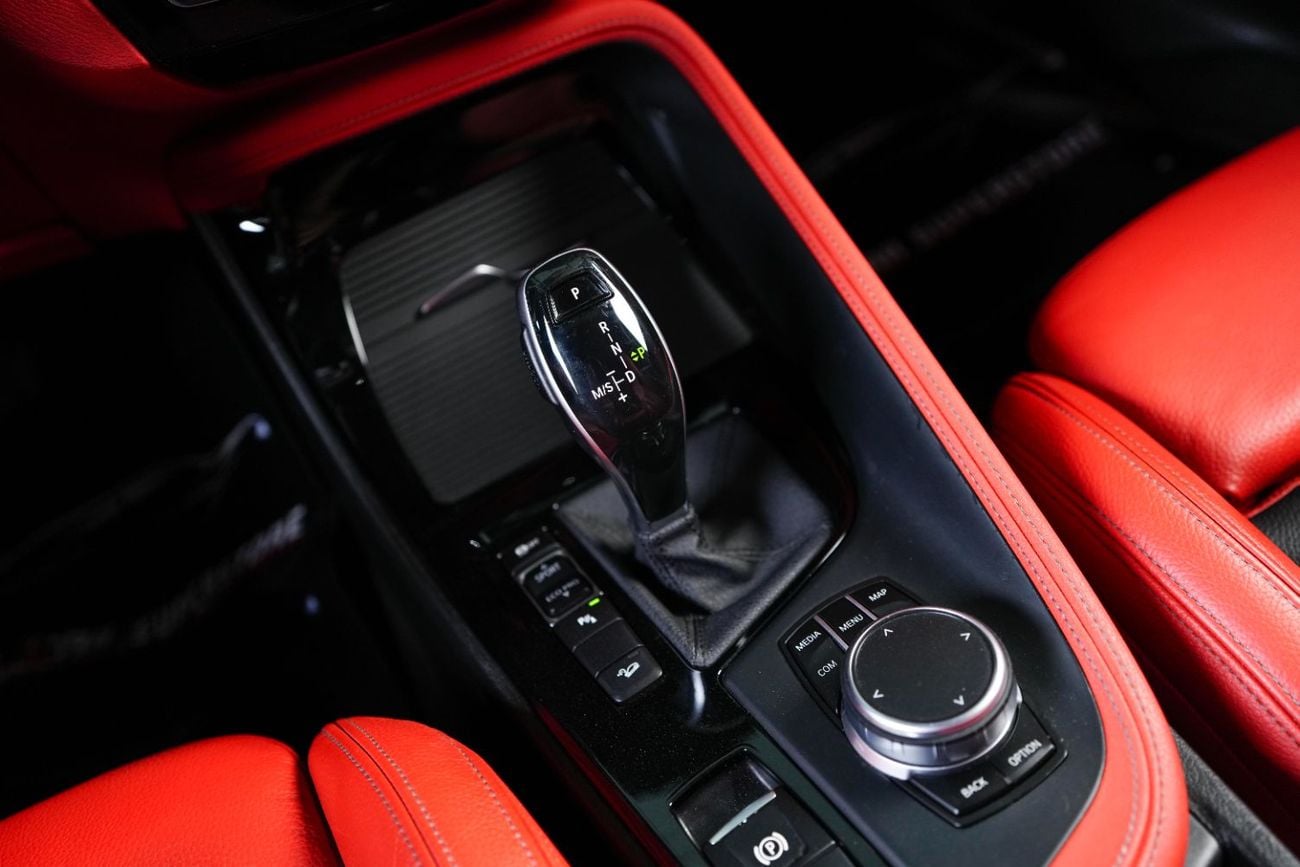 BMW X2 xDrive M35i GCC-BMW service history available-M Sport seats-warranty available