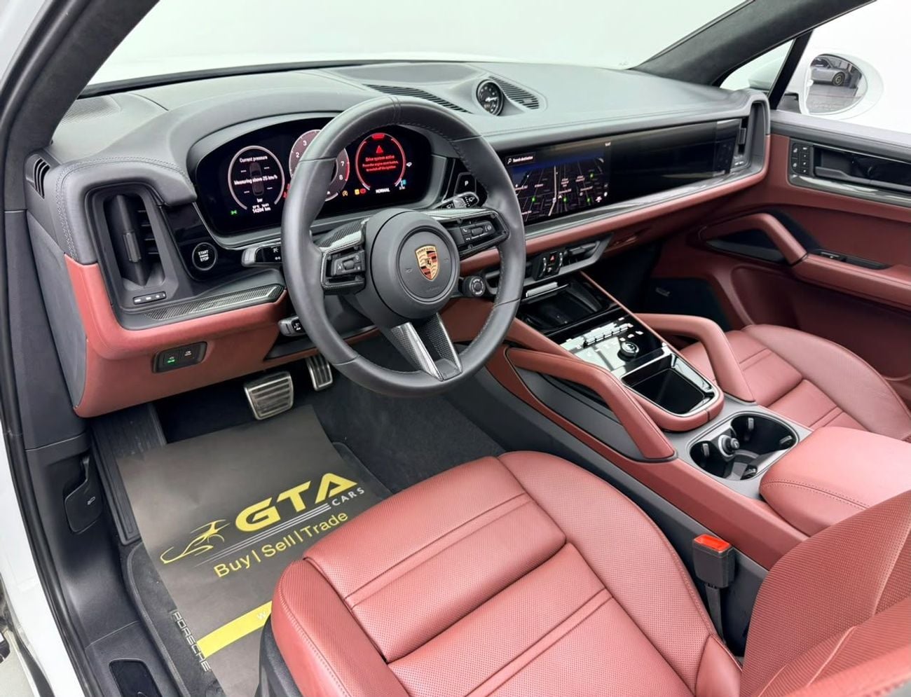 بورش كايان GTS بورش كايين جي تي إس موديل 2025، ضمان بورش ساري حتى 2027، سجل صيانة كامل لدى بورش، عداد كيلومترات منخ