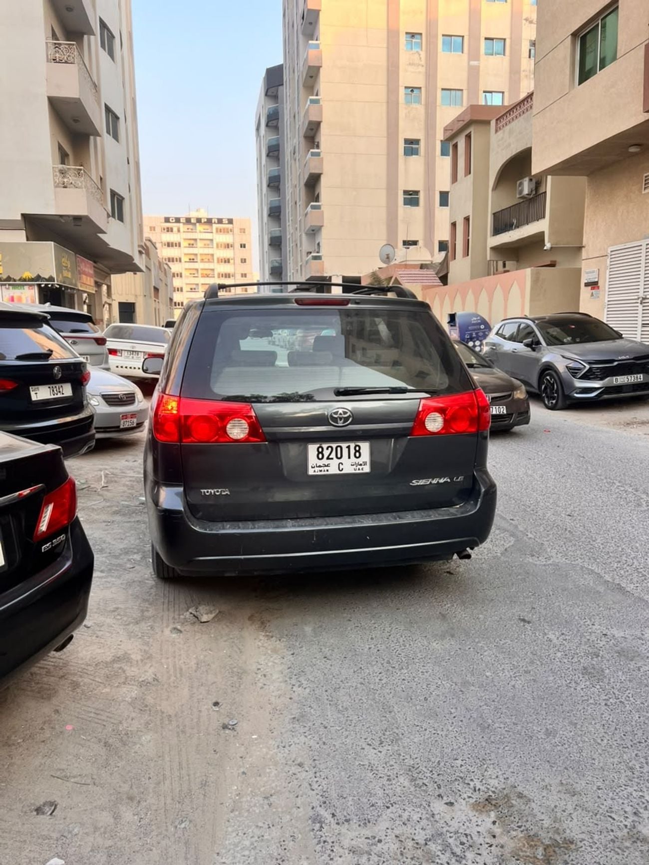 Toyota Sienna LE