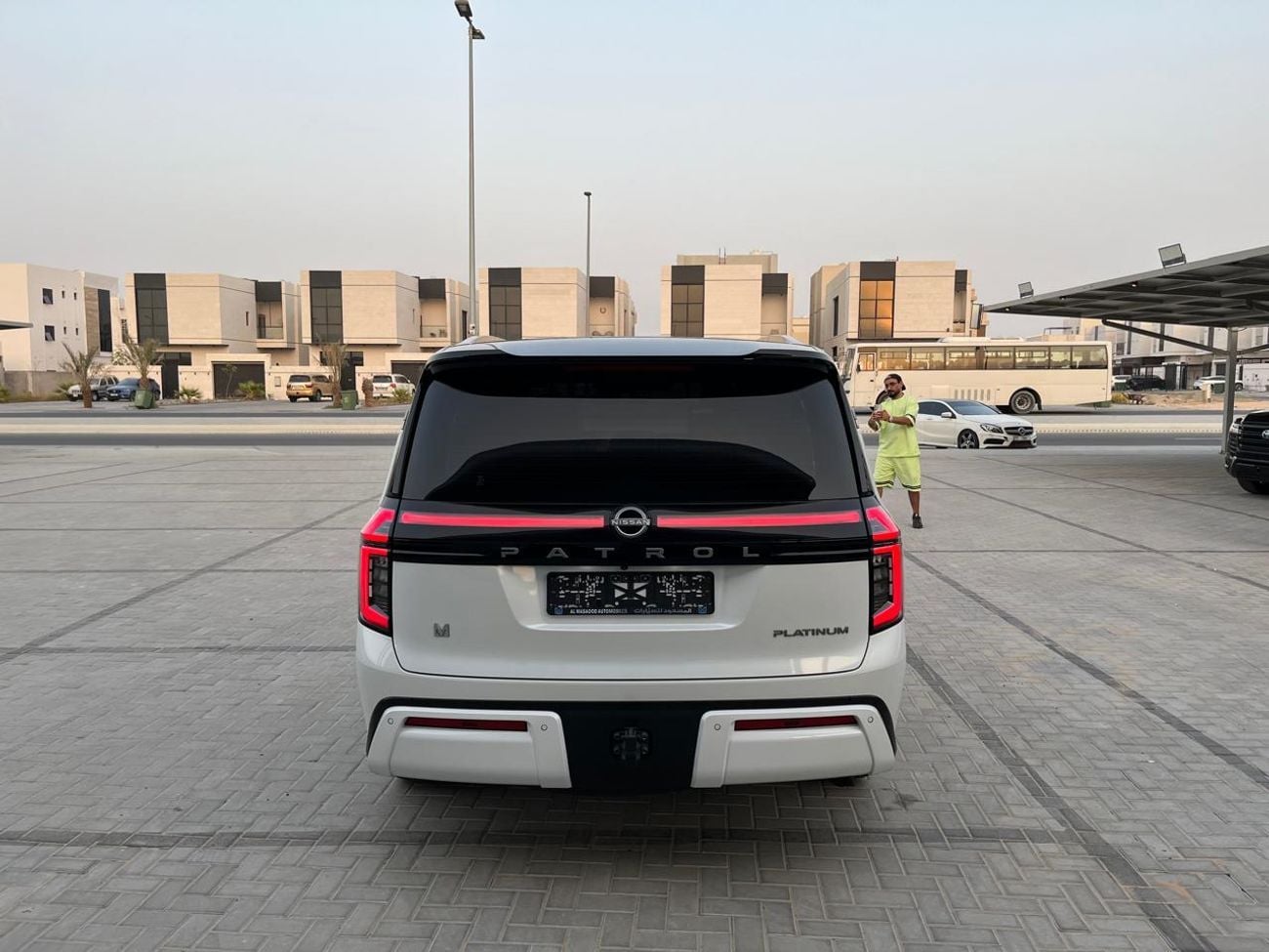 نيسان باترول LE بلاتينيوم سيتي TWIN-TURBO | CERTIFIED PRE-OWNED | AL MASOOD WARRANTY & SERVICE CONTRACT