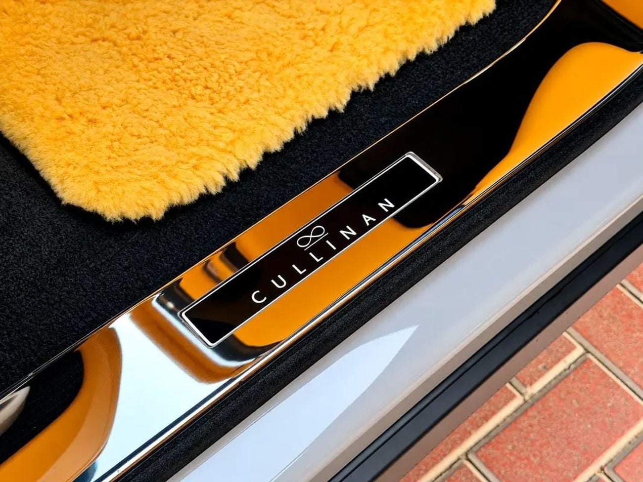 Rolls Royce Cullinan BLACK BADGE