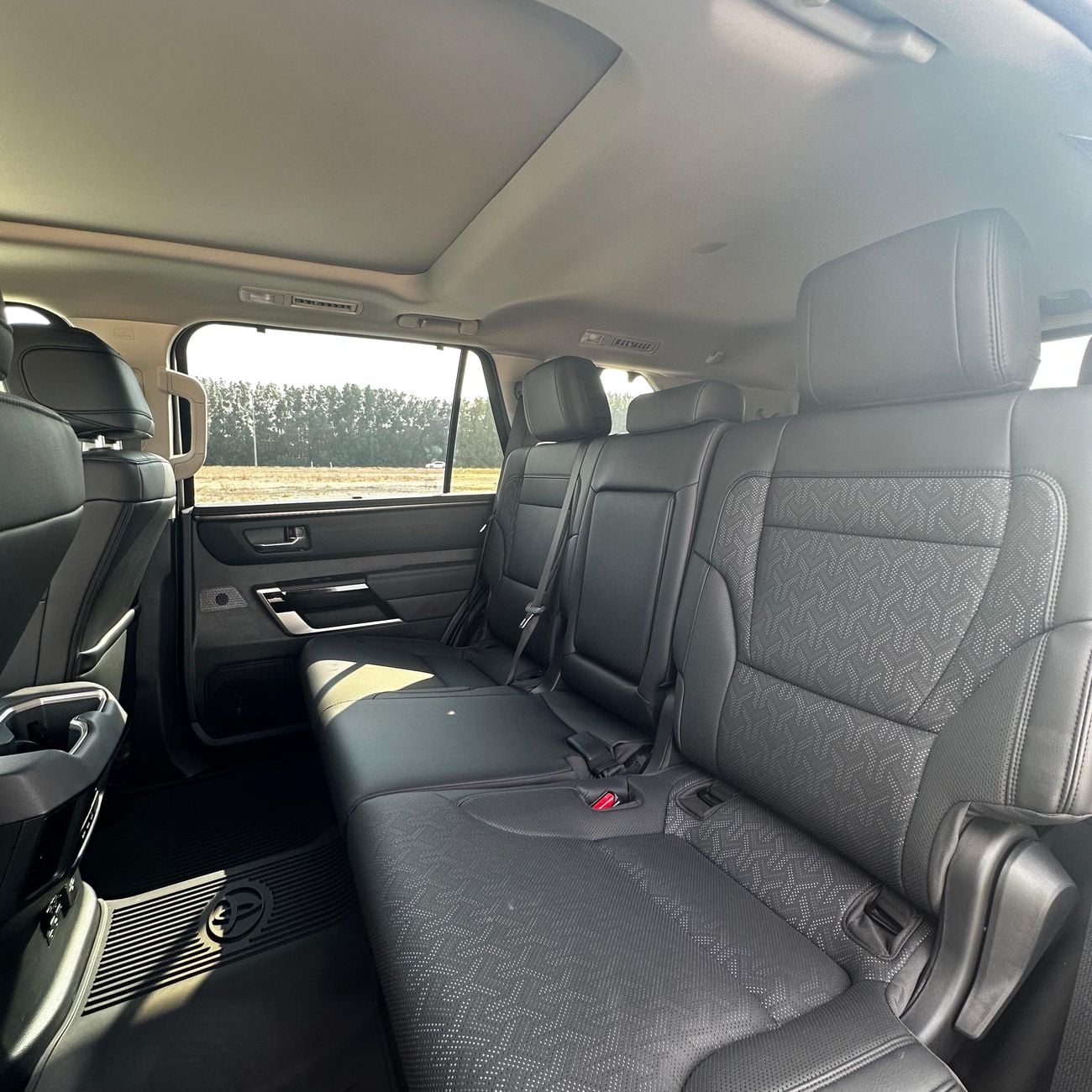 Toyota Sequoia HYBRID