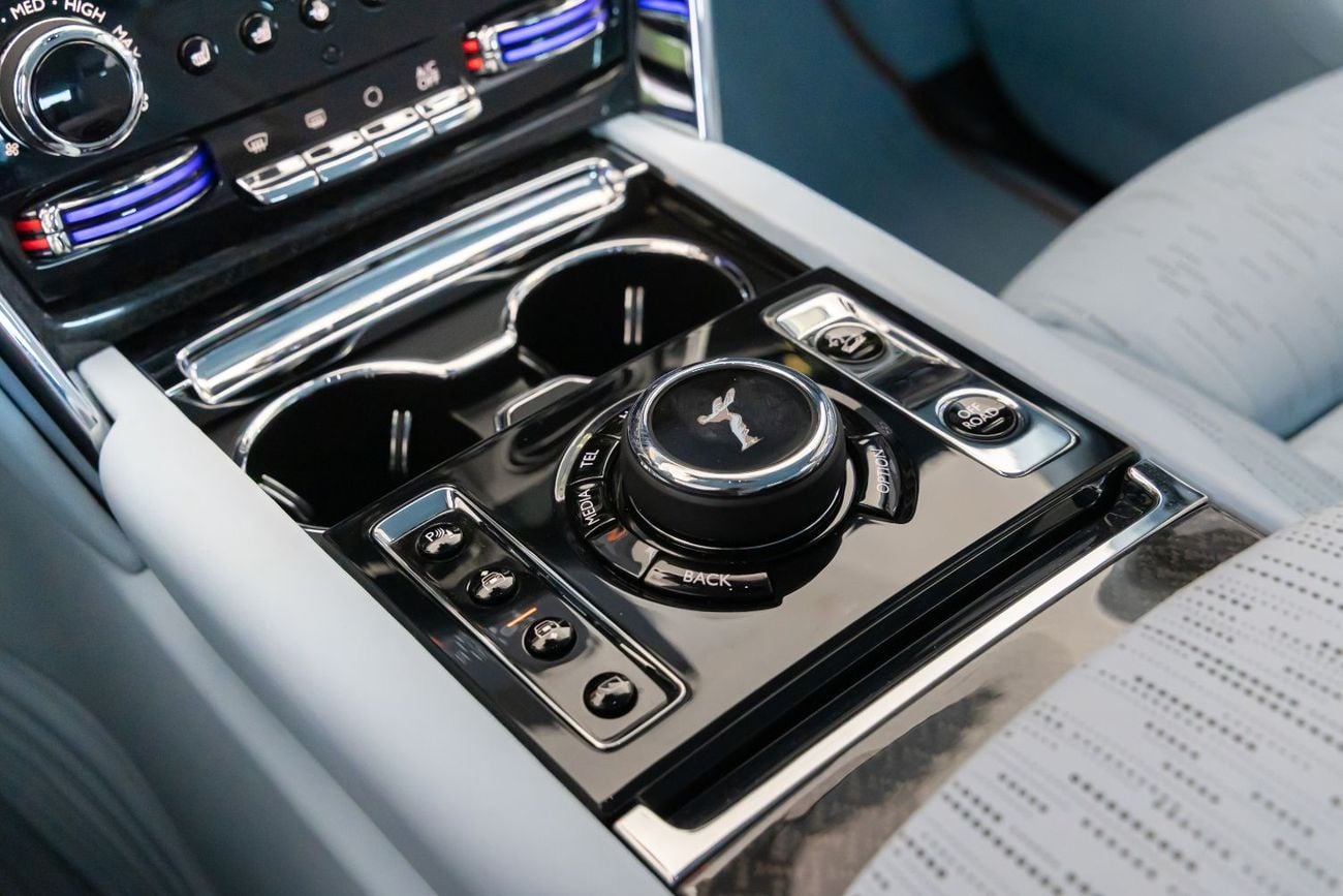 Rolls Royce Cullinan STANDARD Rolls-Royce Cullinan | Original MANSORY with certificate | 1 of 1 Edition | GCC