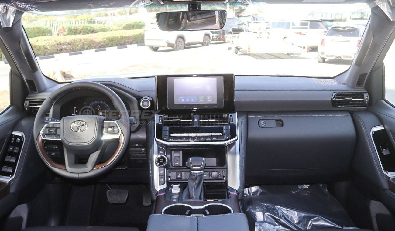 Toyota Land Cruiser GXR LC300 4.0L Petrol 4WD 6A/T | GCC Specs | Export only