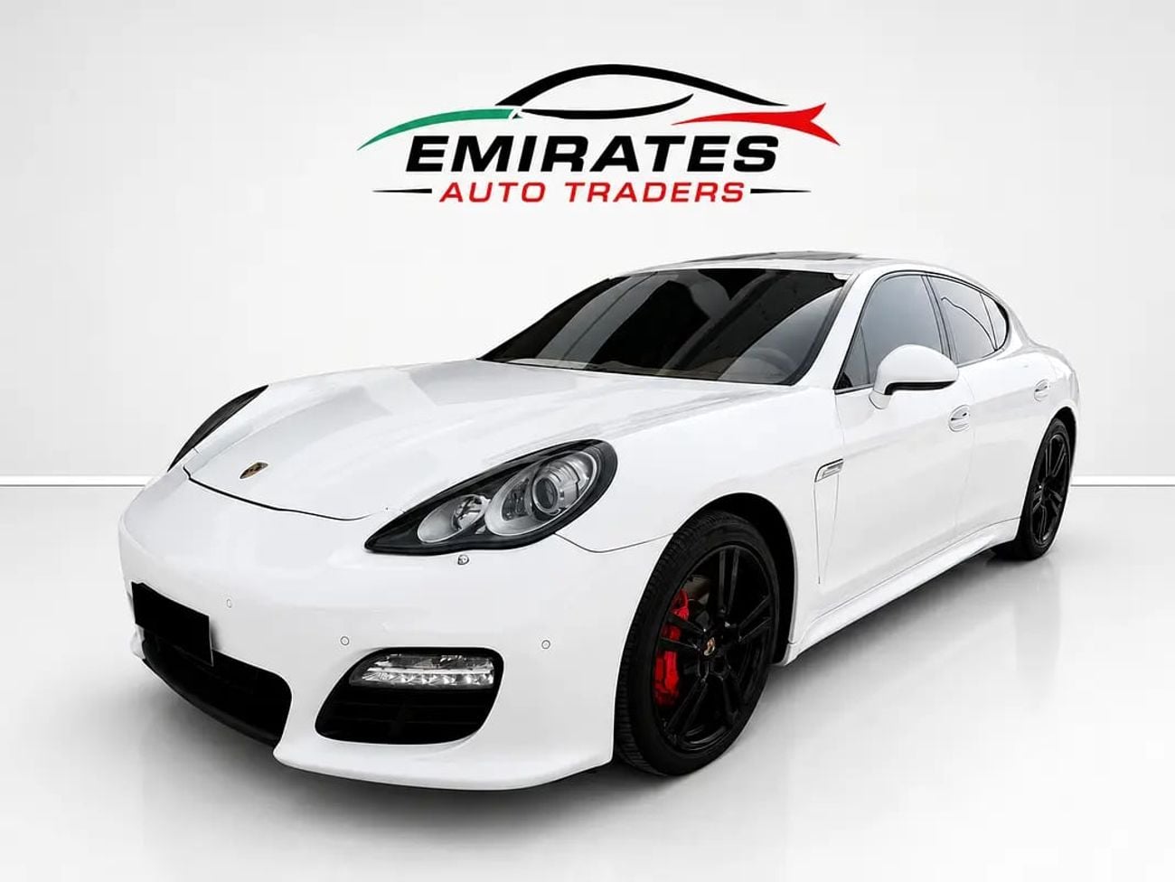 Porsche Panamera 4S GCC
