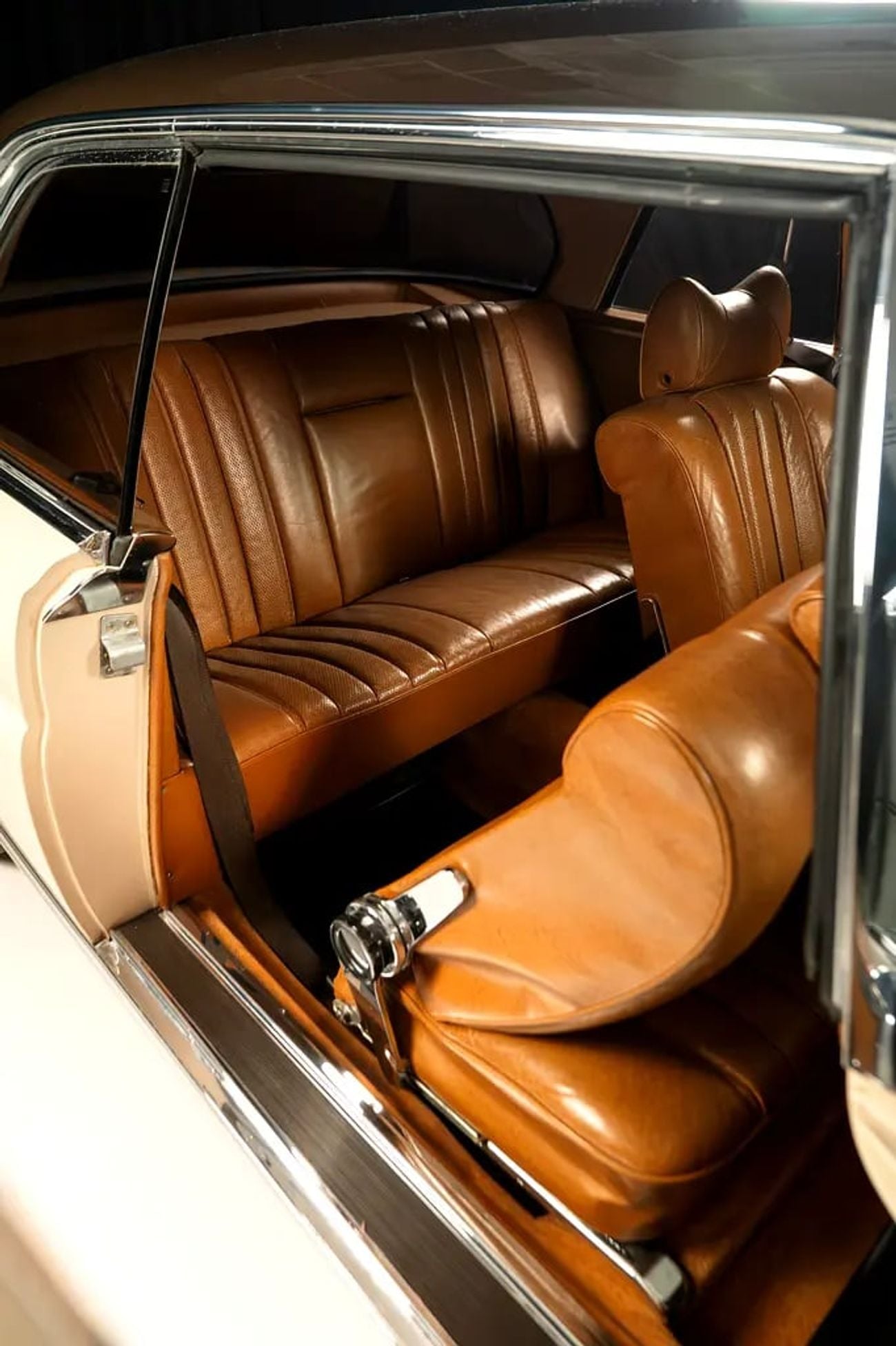 مرسيدس بنز 280SE 280 SE 3.5 Coupe (W111) | 64,434kms | Japanese Delivery | Highly Original