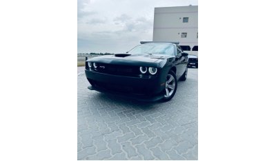 Dodge Challenger 2020 Dodge challenger v6 sxt USA spec