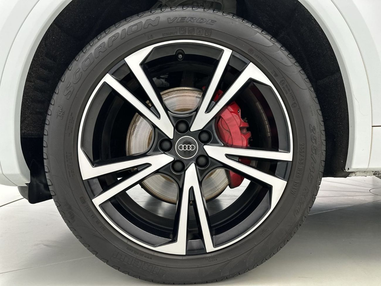 أودي Q5 45 TFSI S-LINE quattro 249hp (Ref# 82123)