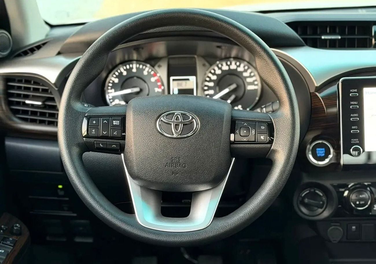 Toyota Hilux SR5