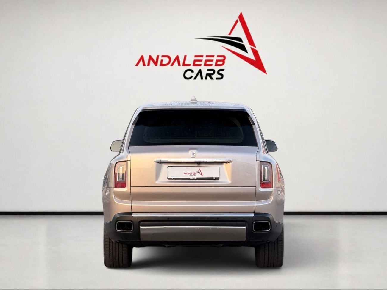 Rolls Royce Cullinan STANDARD ROLLS-ROYCE CULLINAN SILVER BADGE | GCC | ORIGINAL PAINT | AGMC SERVICE CONTRACT