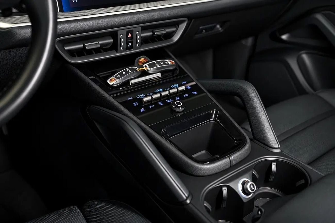 Porsche Cayenne STANDARD COUPE