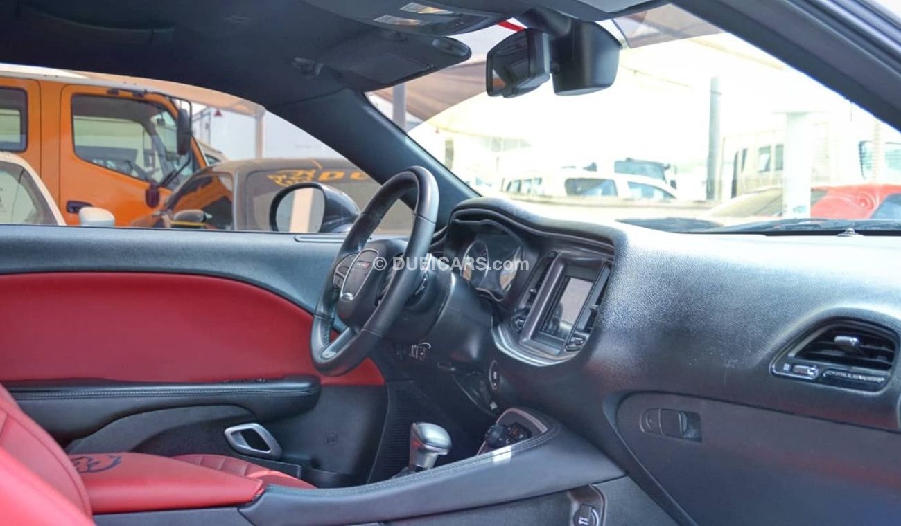 Dodge Challenger SOLD!!!!!Challenger R/T Hemi V8 5.7L 2019/ Original AirBags/ Leather Interior/ Excellent Condition