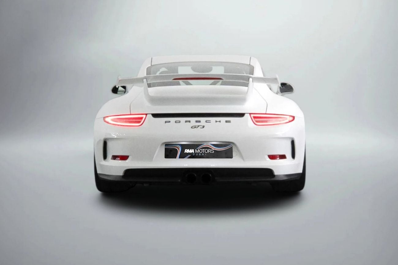 Porsche 911 GT3 3.8L (492 HP) 3.8L